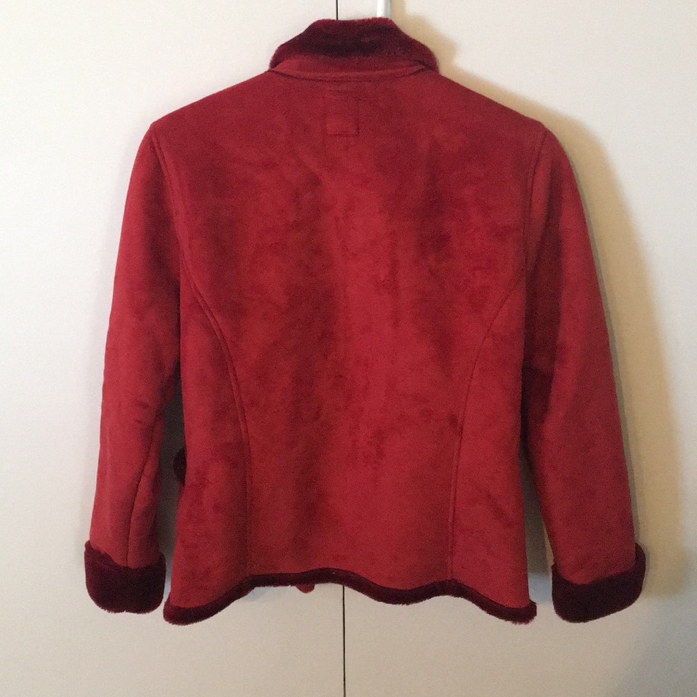 Red jacket - Picture 2 of 2